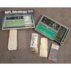 Vintage NFL Strategy Ultimate Game Of Football 1980's Tudor Games Model 1000